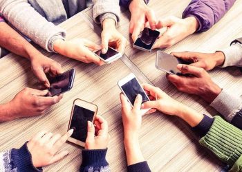 Major Factors to Consider Before Purchasing a Smartphone